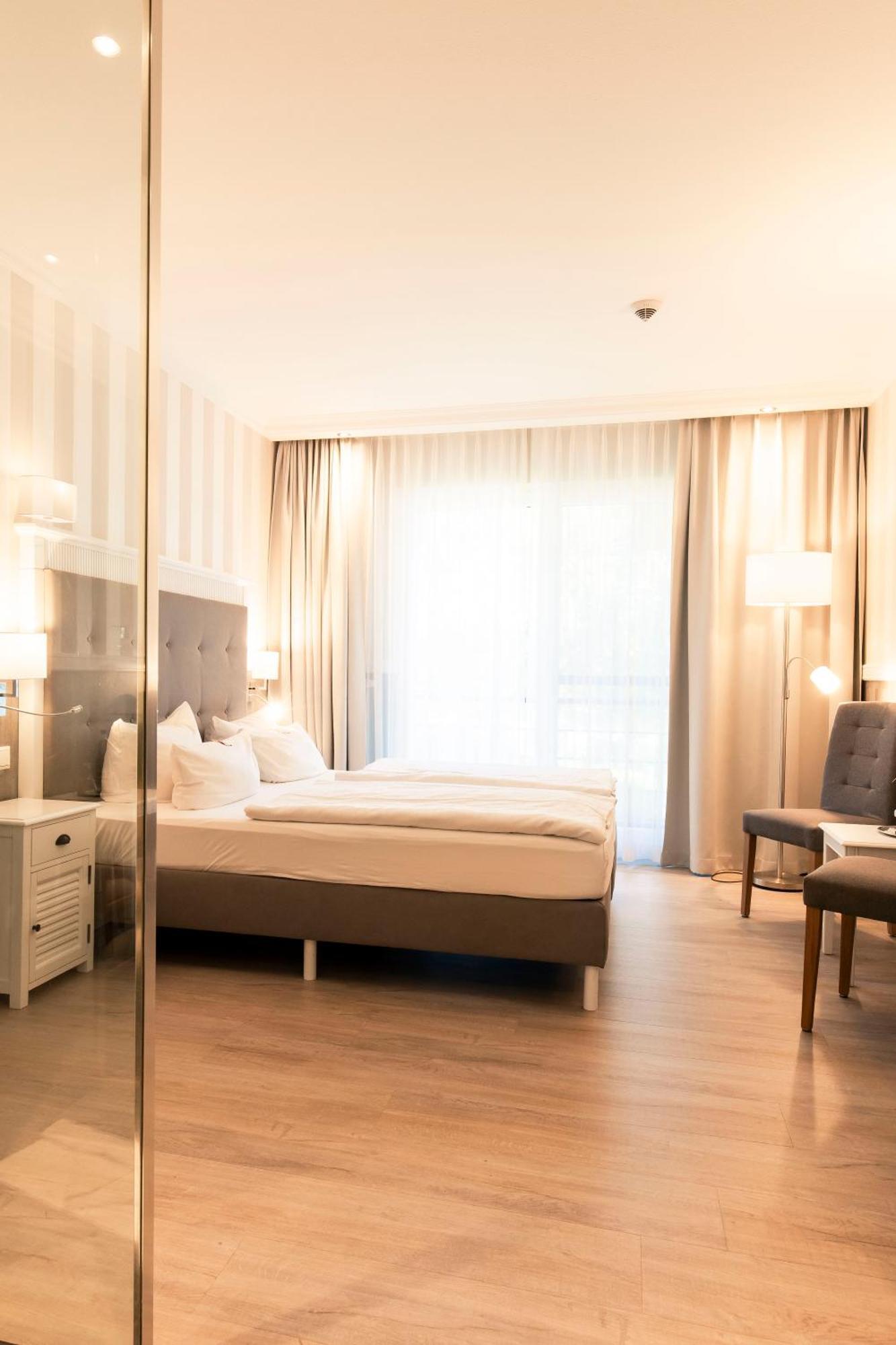 Resort Hotel IV Jahreszeiten Zingst Dış mekan fotoğraf